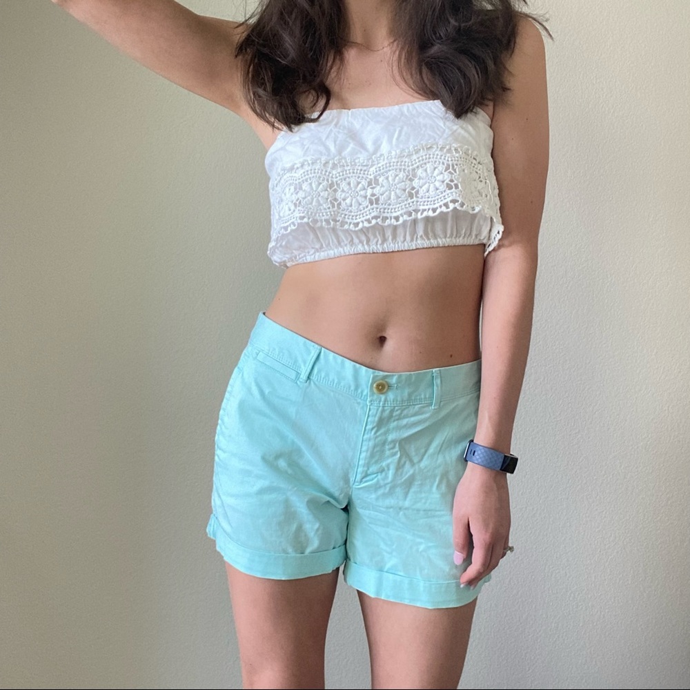Banana Republic sky blue turquoise cuffed mid rise shorts size 4 vacation spring